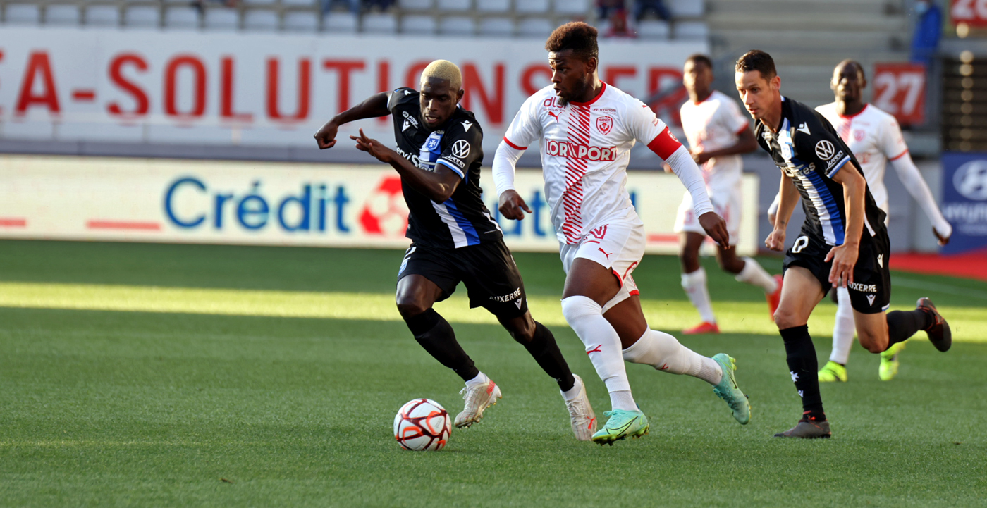 Rapidement menée au score et en manque de confiance, l’ASNL n’a jamais réussi à revenir dans le match.
 