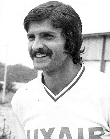 Défenseur de 1972 à 1980 (243 matchs, 31 buts)