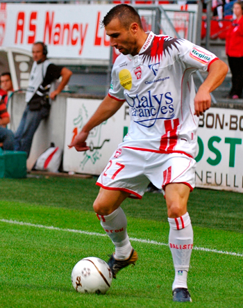 Défenseur de 2006 à 2008 (53 matchs, 2 buts)